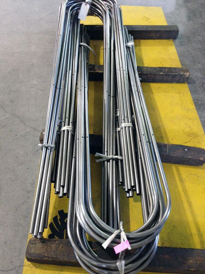 20-丸パイプ（鉄）　U曲げ+穴あけ