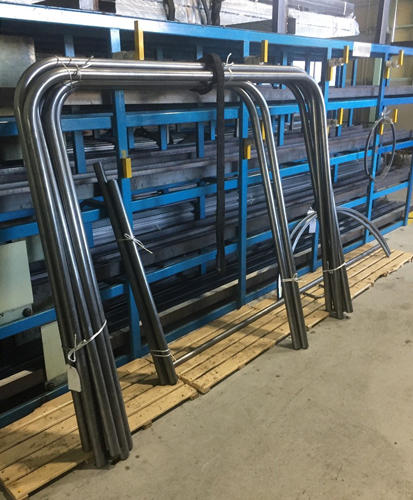 86-丸パイプ（酸洗材）のコの字曲げ